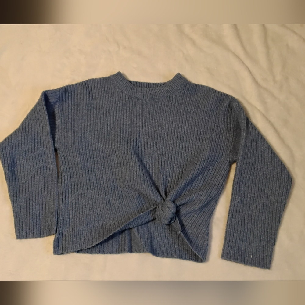 Chic Blue Knotted Women's Sweater